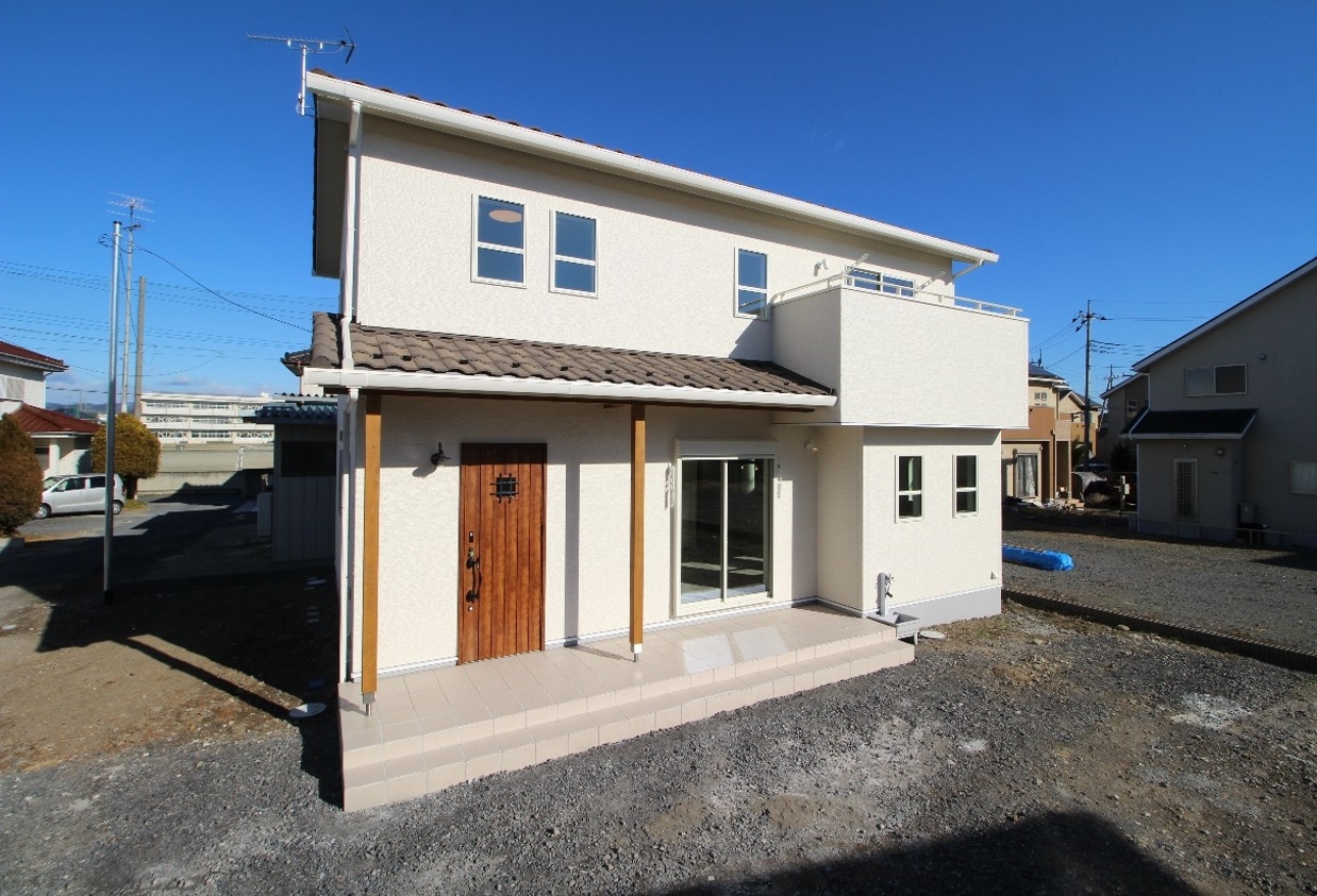 やさしい光に包まれたナチュラルな住まい